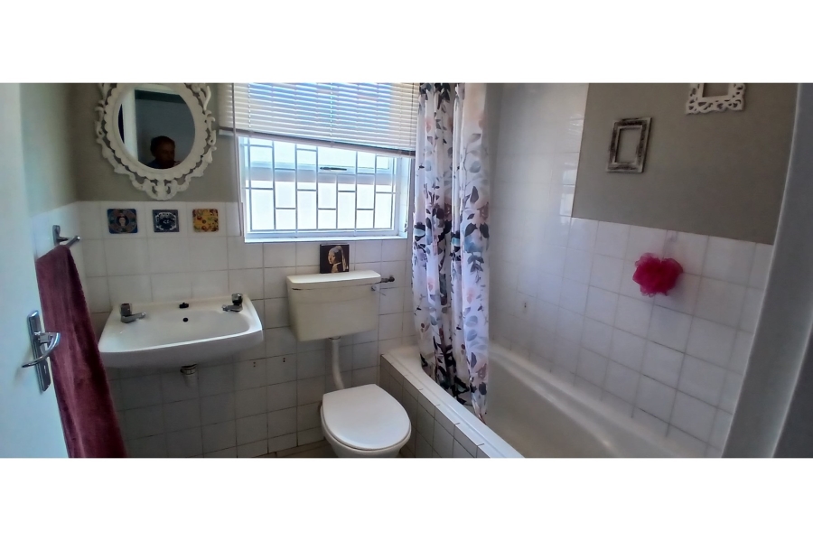 2 Bedroom Property for Sale in Richwood Western Cape